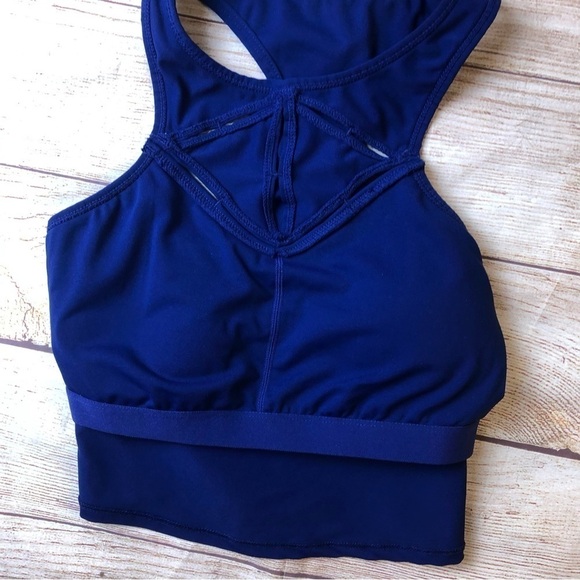 Fabletics‎ Blue Crop - Picture 6 of 6